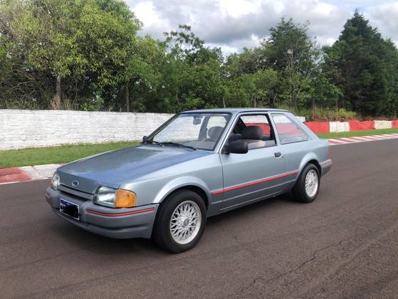 FORD ESCORT 1.6 HOBBY 8V GASOLINA 2P MANUAL